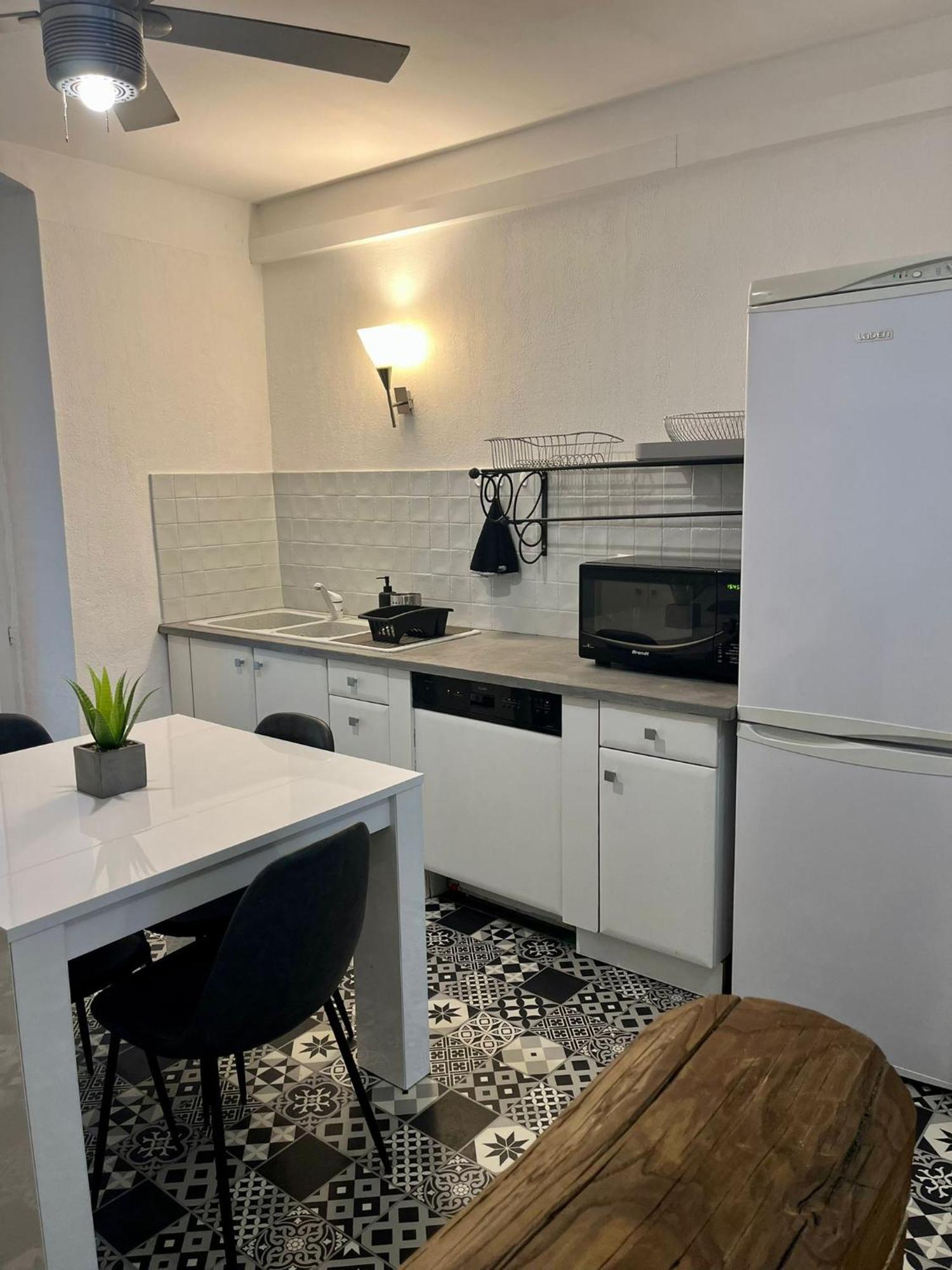 Charmant Appartement Centre-Ville أجاكسيو المظهر الخارجي الصورة